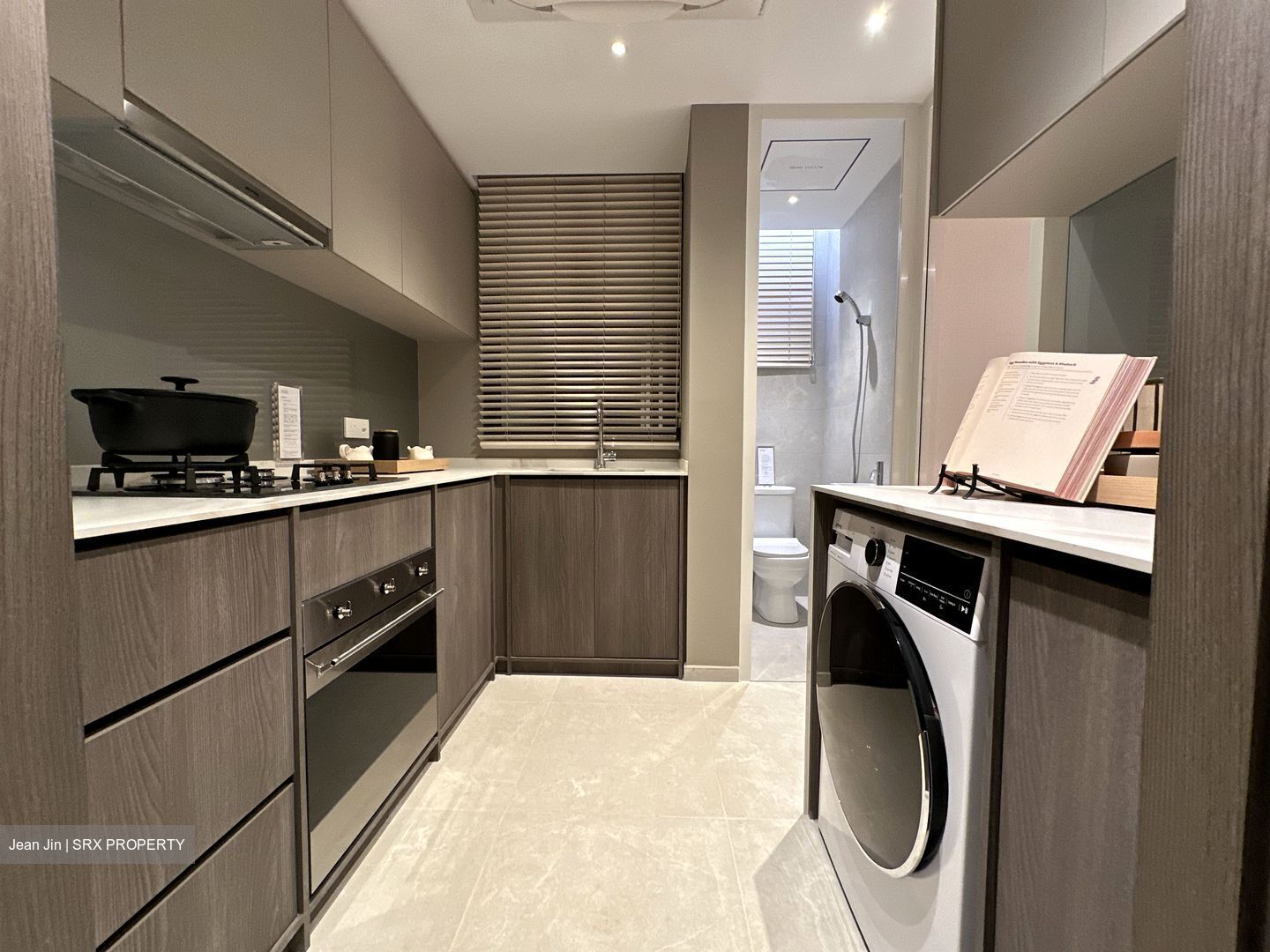 Canberra Crescent Residences (D27), Apartment #486186581